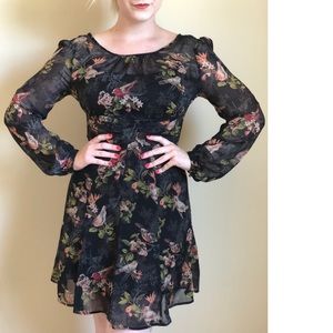 Gorgeous Warbler-pattern Dress